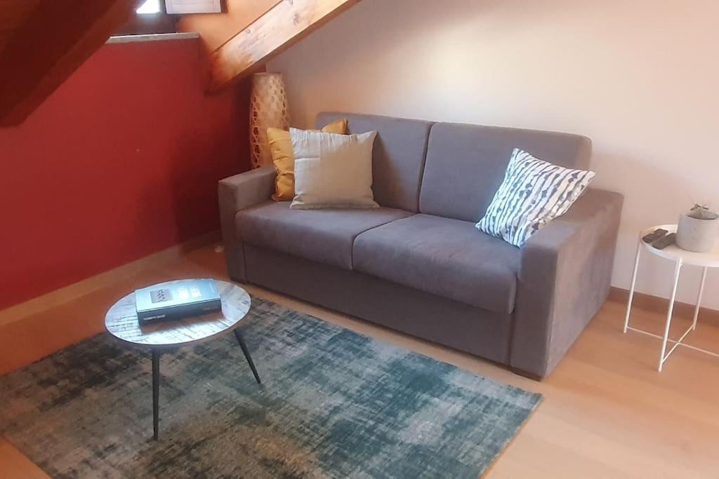 Charming 2.5room Flat In Center Of *