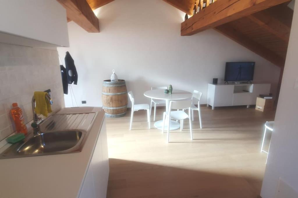 Charming 2.5room Flat In Center Of