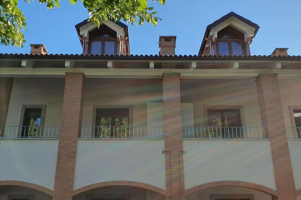 Charming 2.5room Flat In Center Of Monforte D'Alba